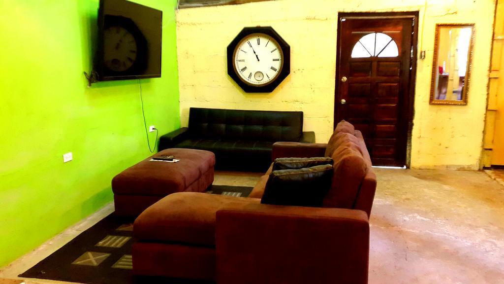 Casa Ricky'S Hostel Orange Walk Kültér fotó