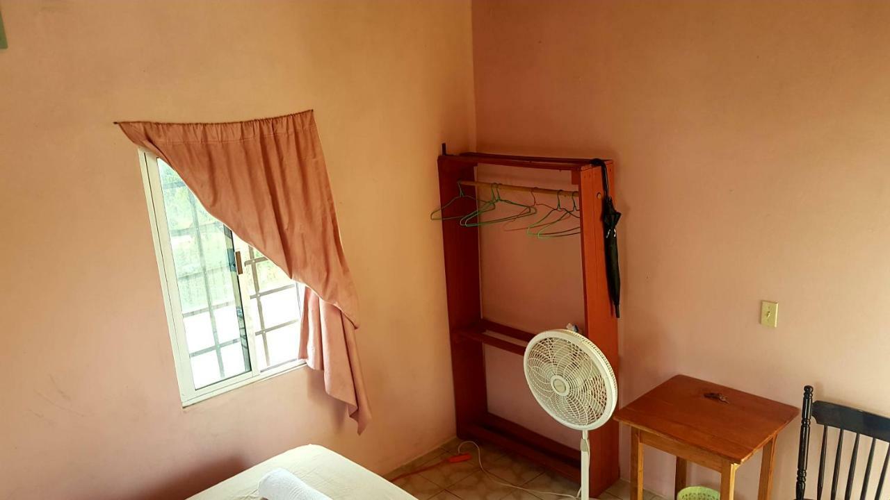 Casa Ricky'S Hostel Orange Walk Kültér fotó