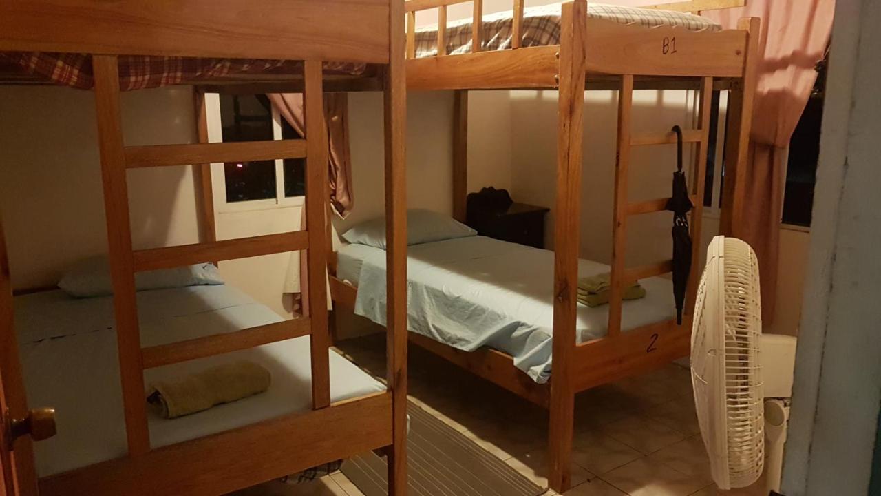 Casa Ricky'S Hostel Orange Walk Kültér fotó